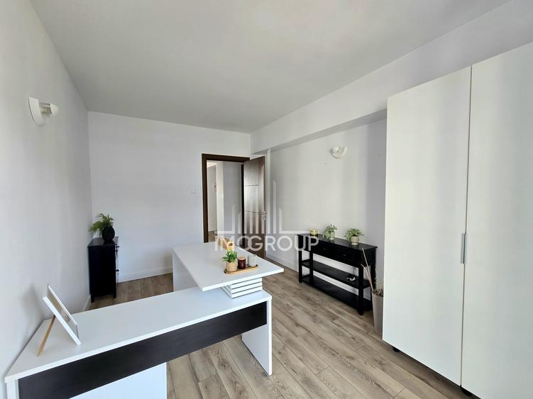 Apartament cu 5 camere semidecomandat, mobilat în Bună Ziua