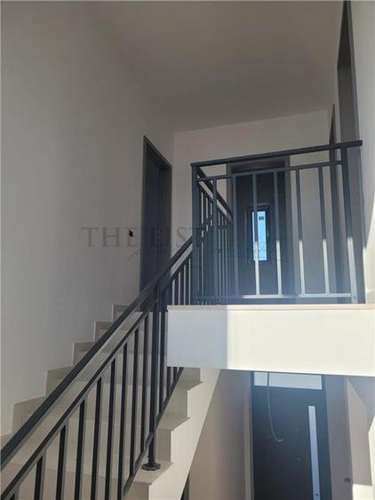 Casă individuală cu 5 camere cu Teren 400 Mp în Tunari
