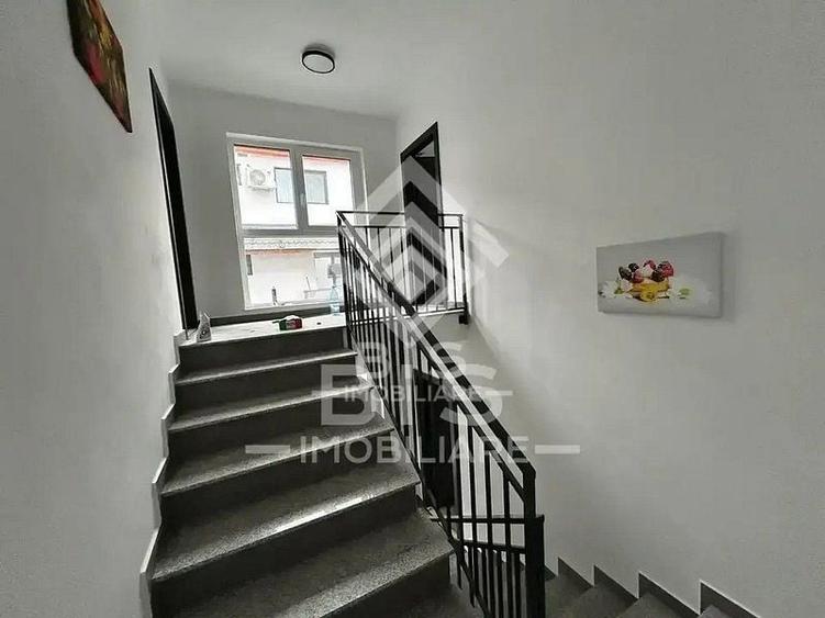 Apartament cu 4 camere semidecomandat în Vest
