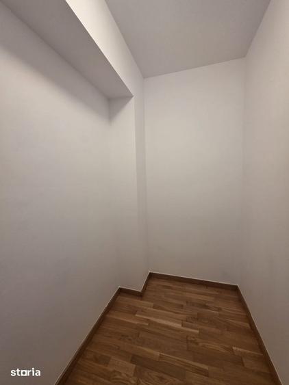 Apartament cu 4 camere în Băneasa