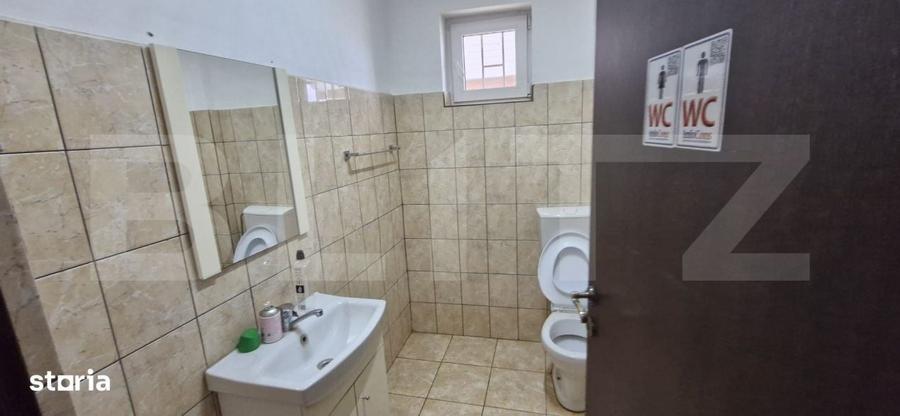 Casă cu 4 camere cu Teren 5423 Mp în Petrești