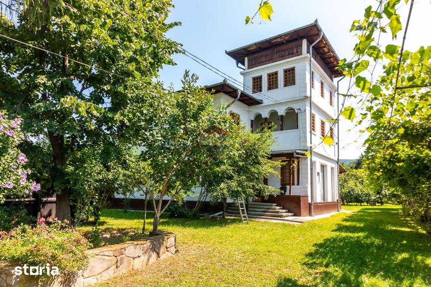 Casă cu Teren 3425 Mp în Gura Vitioarei