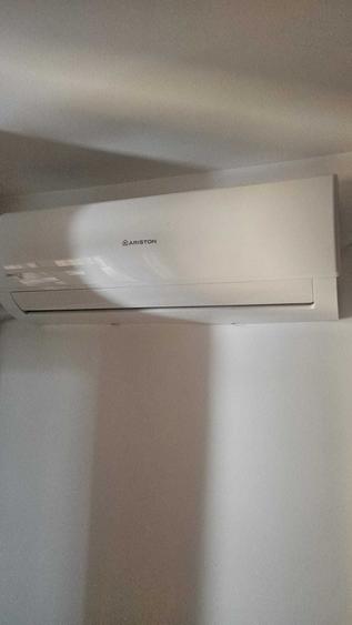 Apartament cu 3 camere decomandat în 1 Decembrie