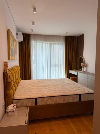 Apartament cu 3 camere decomandat în Aviației