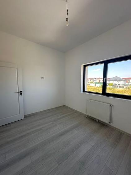Duplex cu 5 camere cu Teren 200 Mp în Bragadiru