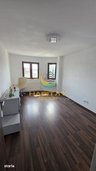 Casă cu 6 camere cu Teren 200 Mp în Central