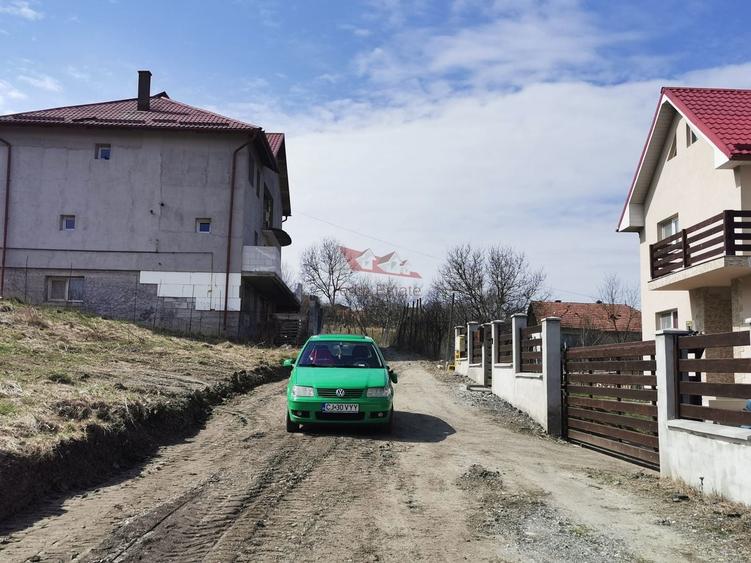 Teren Construcții intravilan de 1188 mp, în Nord-Vest