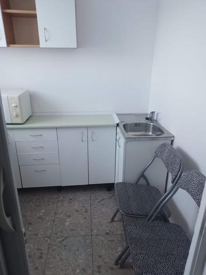 Garsonieră semidecomandată, mobilată în Mărăști