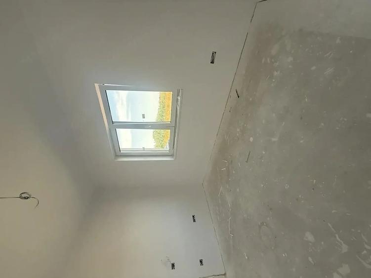 Casă cu 3 camere cu Teren 735 Mp în Urseni