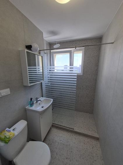 Apartament cu 3 camere semidecomandat în Câmpia Libertății