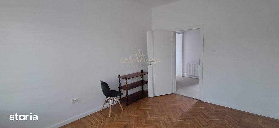 Locatie premium in inima orasului - 2