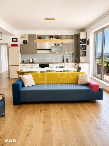 Apartament cu 4 camere decomandat în Central