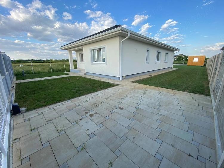 Casă cu Teren 731 Mp în Moșnița Veche