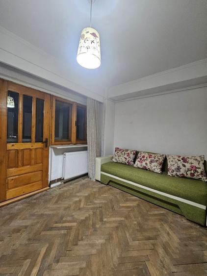 Apartament cu 3 camere decomandat în Banat