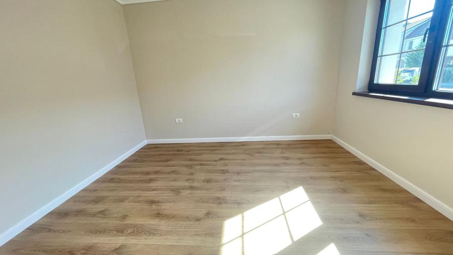 Duplex cu 6 camere cu Canalizare în Mehala