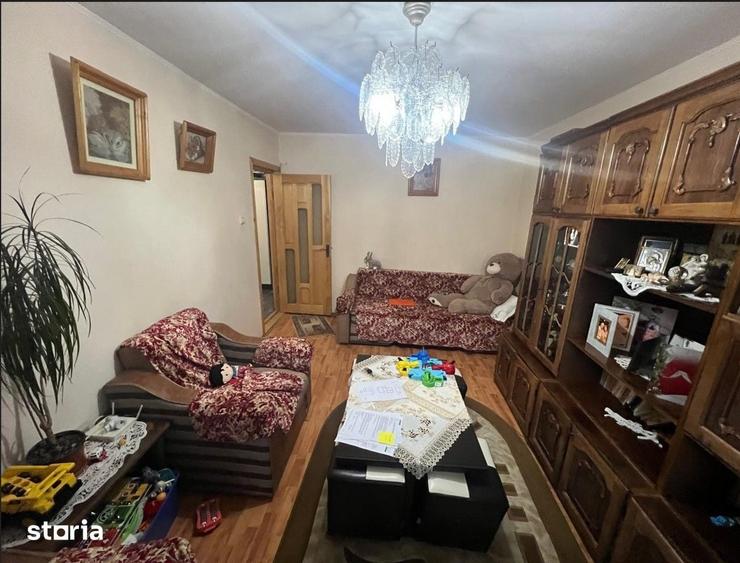 Apartament cu 2 camere decomandat în Nicolina