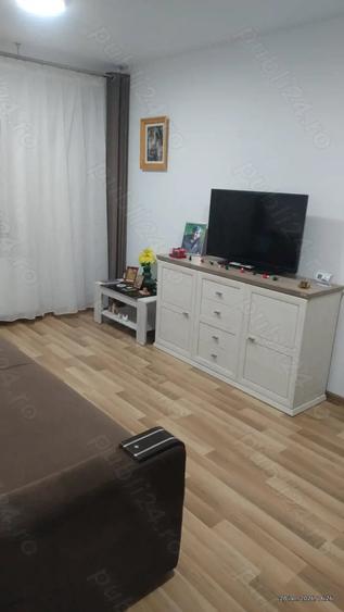 Garsonieră decomandată, mobilată în Sânpetru