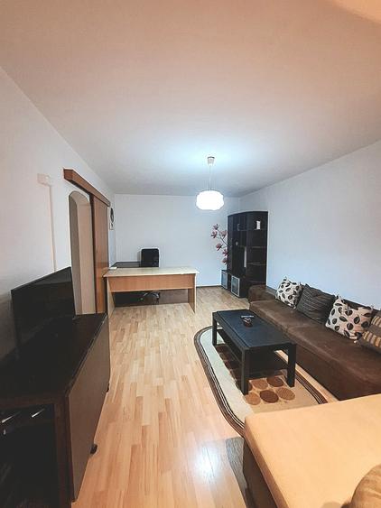 Apartament cu 2 camere decomandat în Vitan