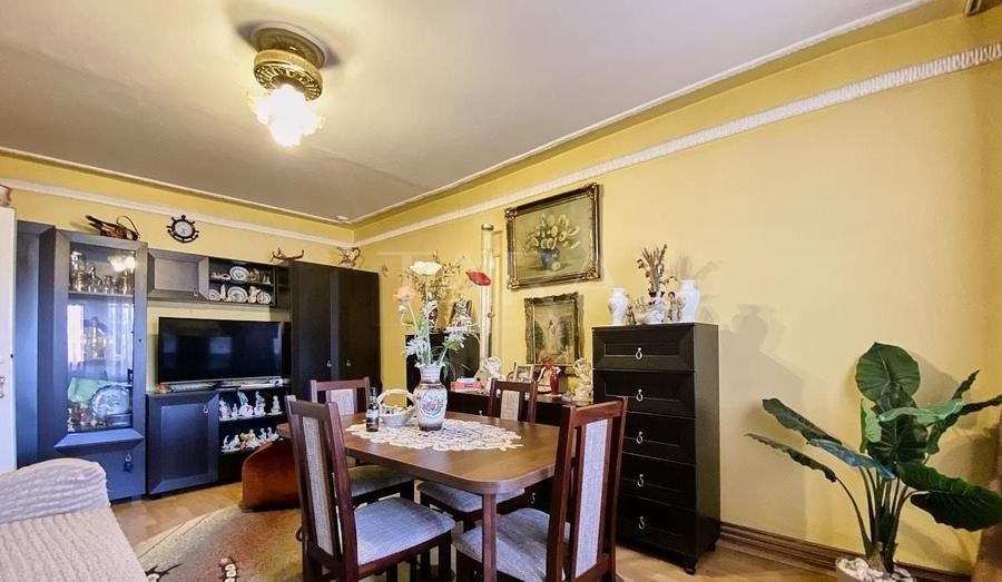 Apartament cu 3 camere decomandat, mobilat în Zorilor — fotografia 1