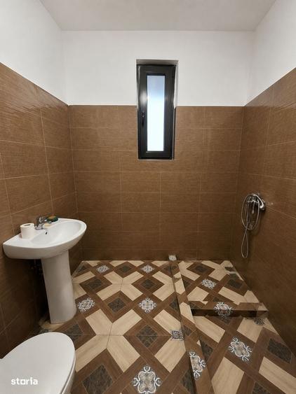 Apartament cu 2 camere semidecomandat, mobilat în Basarab