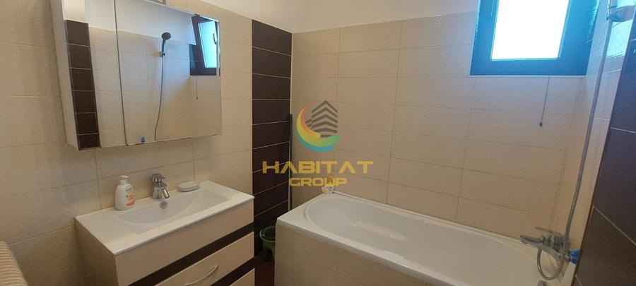 Duplex cu 5 camere cu Canalizare în Central