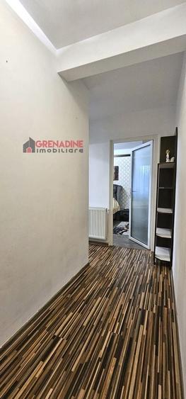 Apartament cu 3 camere decomandat, mobilat în Centrul Civic