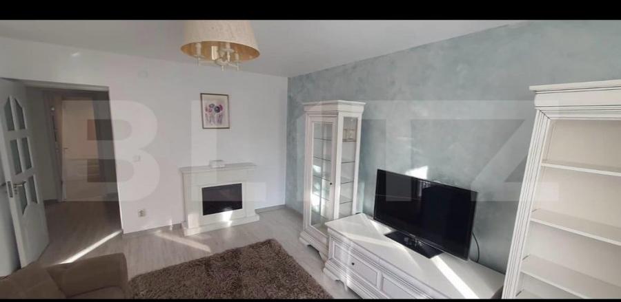 Apartament 3 camere, semidecomandat, central - 2