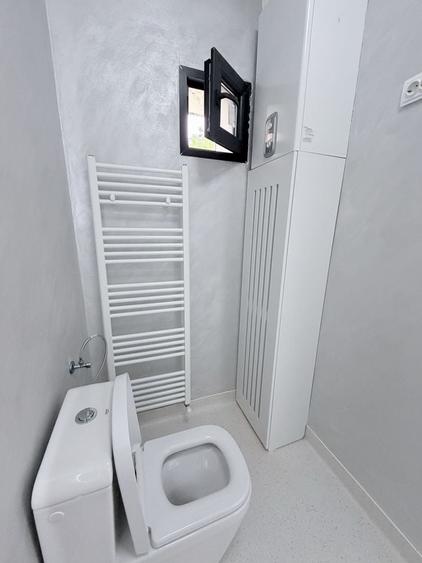Spațiu comercial, de 48 mp, în Central