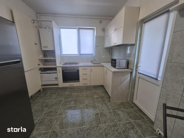 Casă cu 4 camere cu Teren 400 Mp în Craiovei