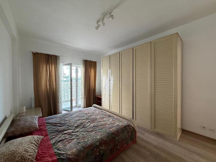 Apartament cu 3 camere decomandat în Dorobanți