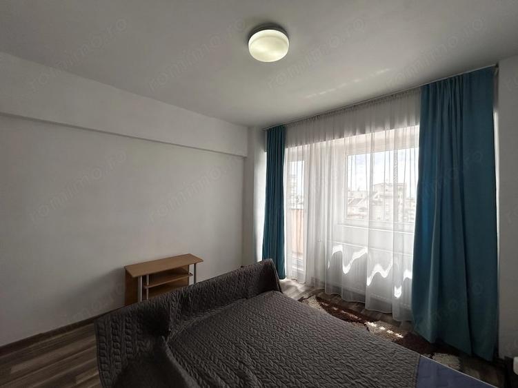 Apartament cu 2 camere decomandat în Intim