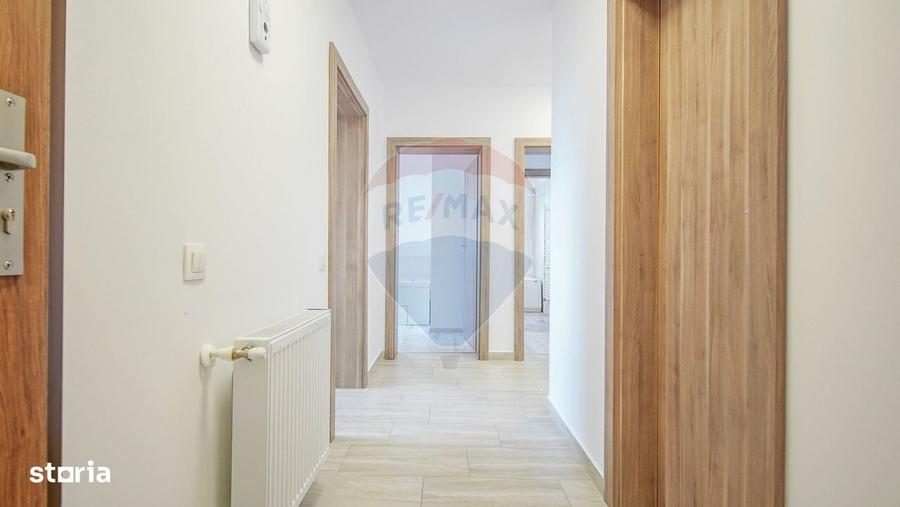 Apartament cu 3 camere decomandat în IAR
