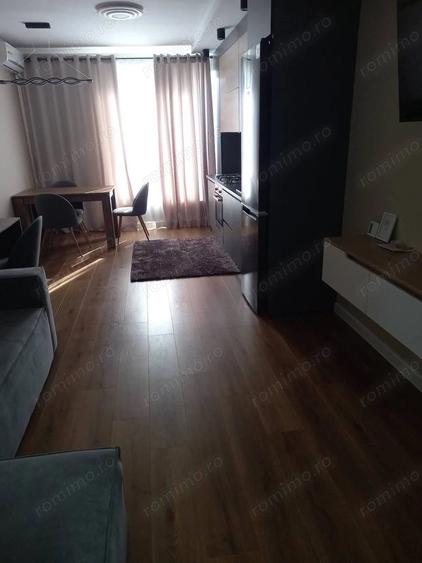 Garsonieră decomandată în Dorobanți