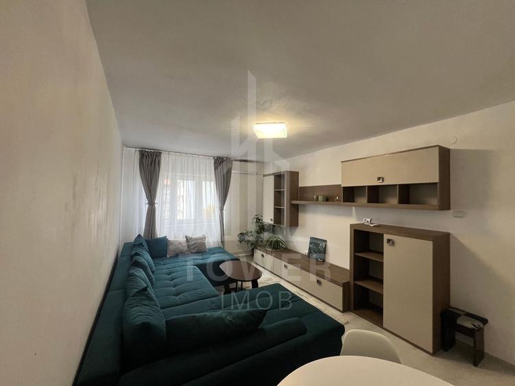 Apartament cu 3 camere decomandat, mobilat în Lazaret