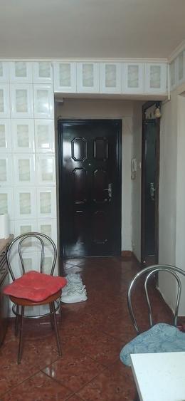 Apartament cu 2 camere semidecomandat în Pantelimon