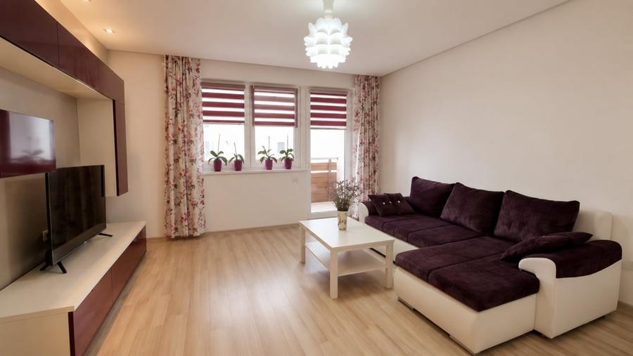 Apartament cu 2 camere decomandat, mobilat în Tractorul