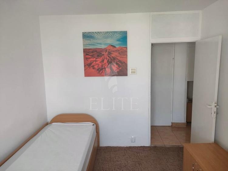 Apartament cu 4 camere decomandat, mobilat în Mărăști