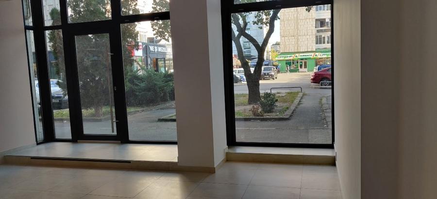 Spațiu comercial, de 128 mp, în Dacia