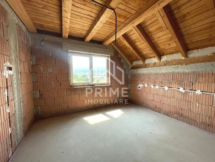 Casă cu 5 camere cu Teren 600 Mp în Central