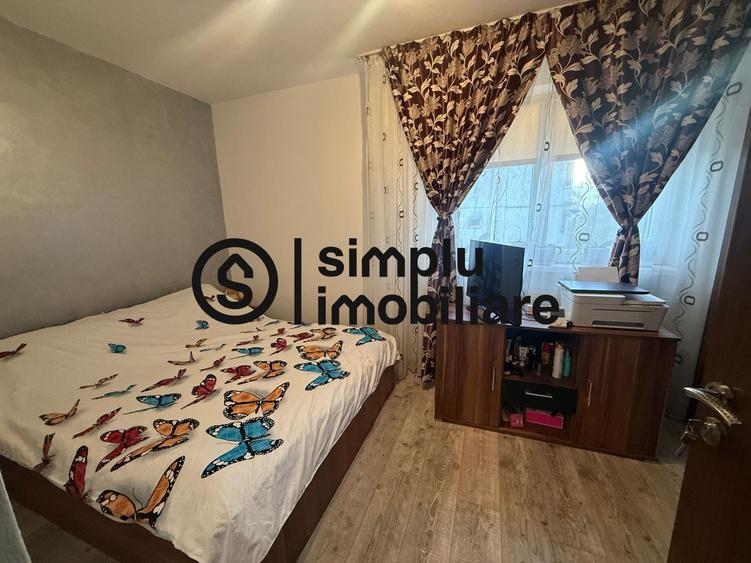 Apartament cu 2 camere semidecomandat, mobilat în Craiovița Nouă