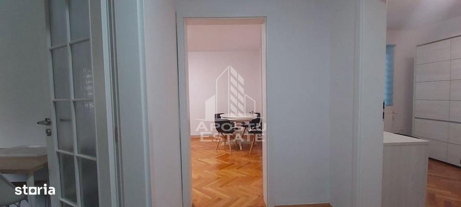 Apartament cu 3 camere decomandat în Micălaca