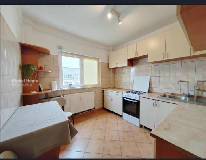 Apartament cu 3 camere decomandat, mobilat în Tineretului