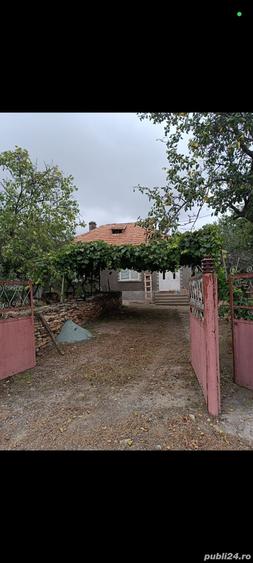 Casă cu 4 camere în Ceamurlia de Sus