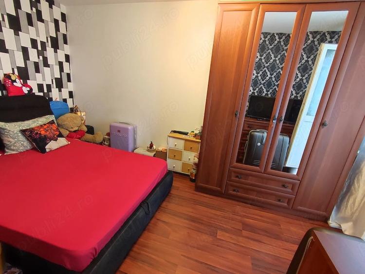 Apartament cu 2 camere semidecomandat în 9 Mai