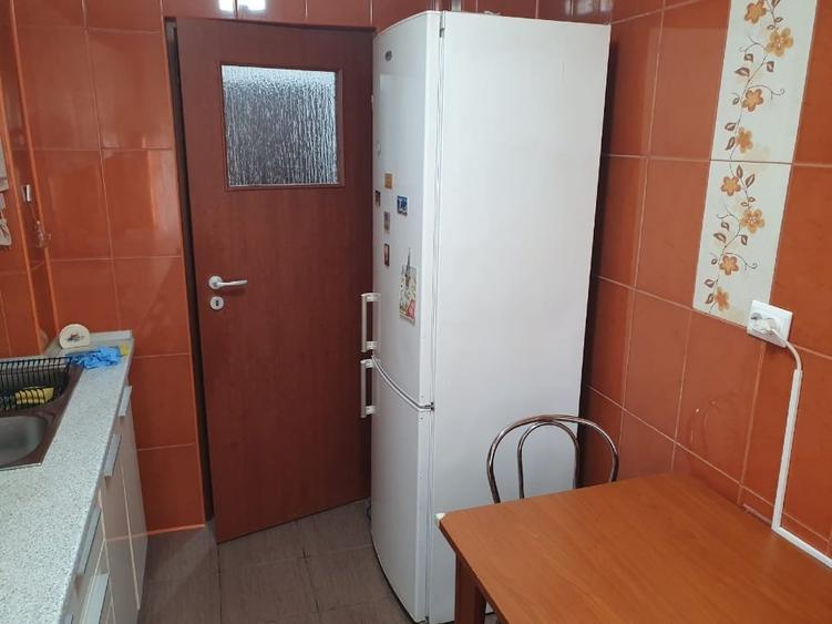 Apartament cu 2 camere decomandat în Crângași
