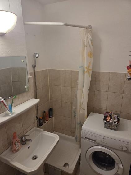 Garsonieră decomandată în Central