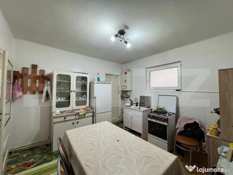 Casă cu 3 camere cu Teren 1080 Mp în Central