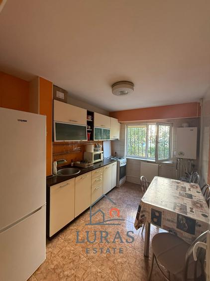 Apartament cu 2 camere decomandat în Inel II
