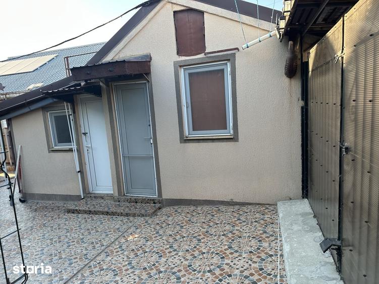 Casă cu 3 camere cu Teren 300 Mp în Lumina