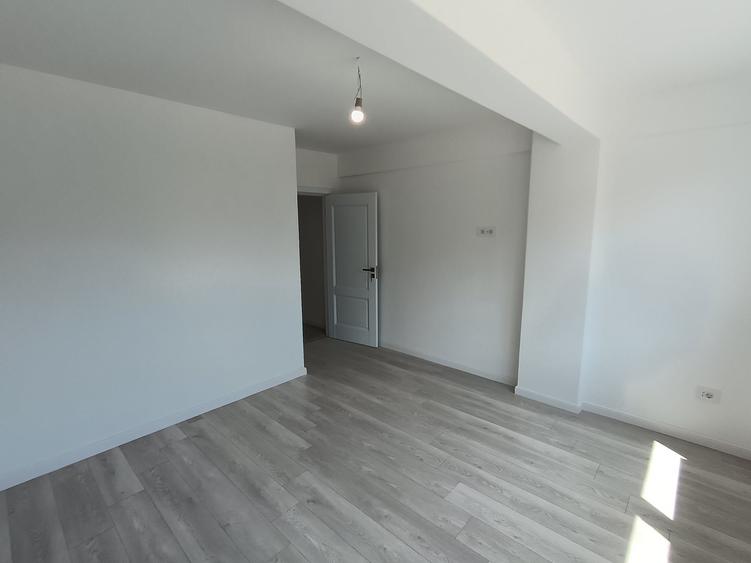 Apartament cu 2 camere decomandat în Valea Lupului